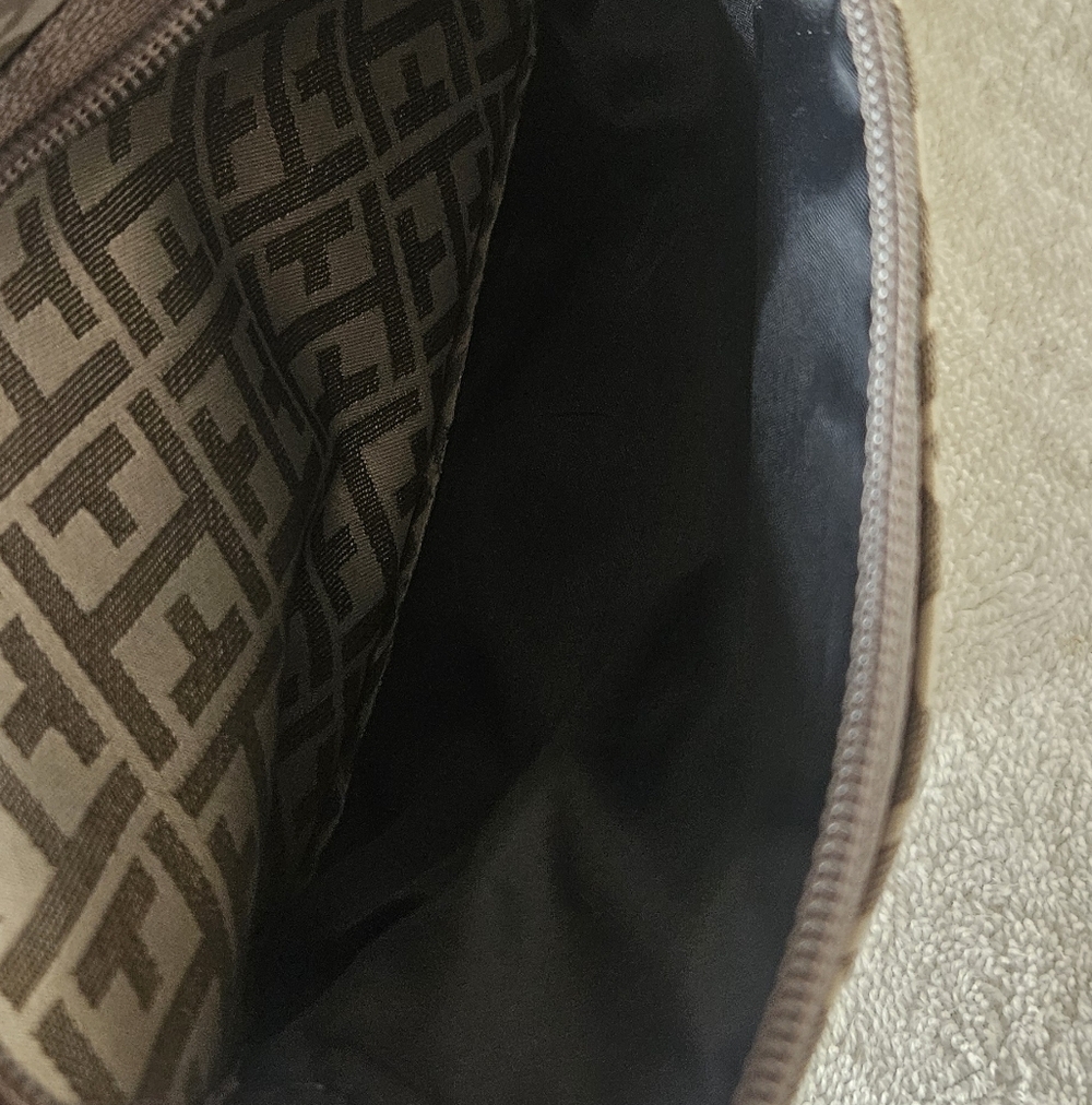 Tommy Hilfiger Signature Logo Print Brown Wristlet Pouch Zipper Leather Trim - Picture 6 of 7